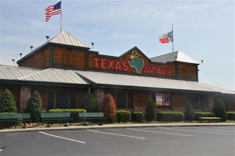 Everything we do goes into making our hearty meals stand out. . Texas roadhouse 71st